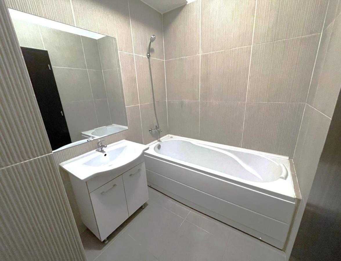 Taste Of Iasi - Two Room Apartment - Central - Sunset Touch 外观 照片
