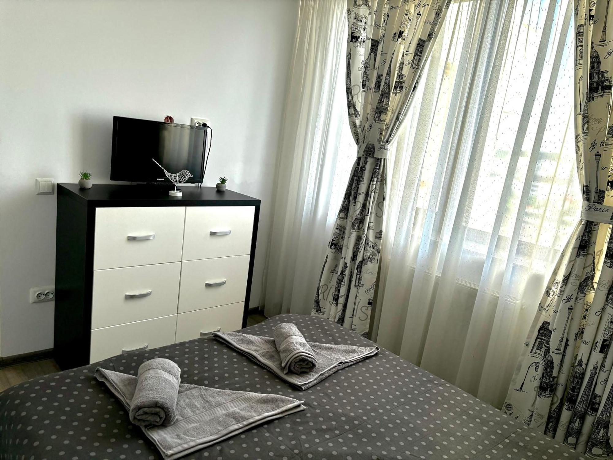 Taste Of Iasi - Two Room Apartment - Central - Sunset Touch 外观 照片